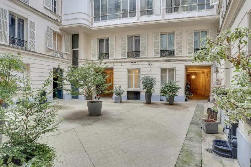 Office in Paris for lease Building Photo- Image 1 of 11