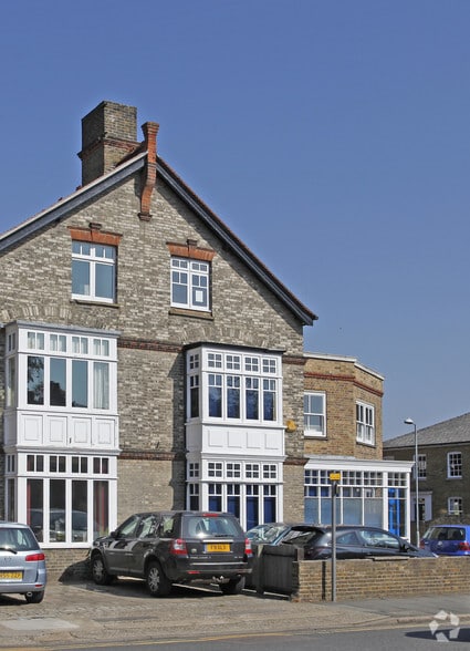 138 New London Rd, Chelmsford à vendre - Photo du bâtiment - Image 2 de 2