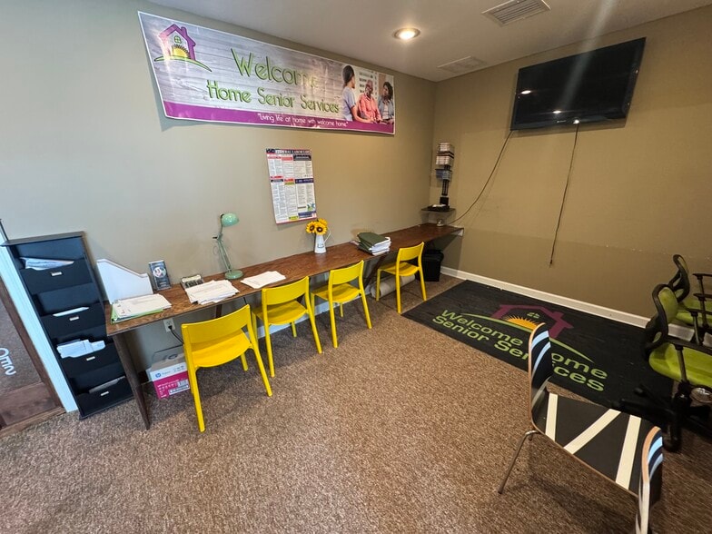 3265 W Sarazens Cir, Memphis, TN for lease - Building Photo - Image 3 of 12