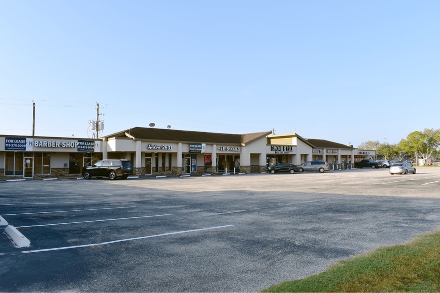 2487-2563 Cartwright Rd, Missouri City, TX for lease - Building Photo - Image 1 of 2