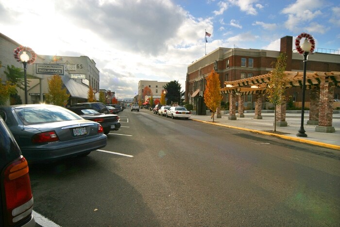 507-511 Main St, Oregon City, OR à louer - Photo du bâtiment - Image 3 de 7