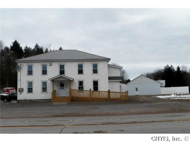 6832 Pine Grove Rd, Lowville, NY à vendre - Photo principale - Image 1 de 1