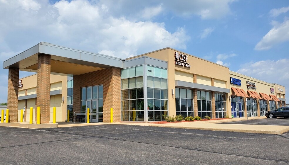 4670 E Rockton Rd, Roscoe, IL for lease - Building Photo - Image 1 of 6