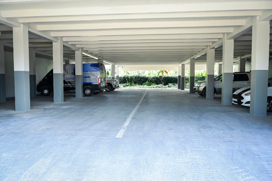 5539 SW 8th St, Coral Gables, FL for lease - Building Photo - Image 3 of 6