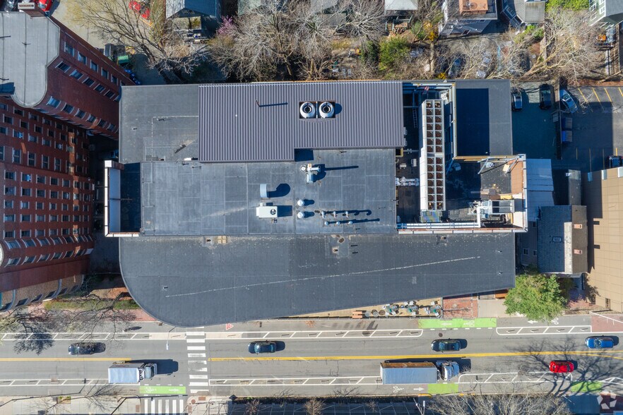 1030 Massachusetts Ave, Cambridge, MA for lease - Building Photo - Image 3 of 5