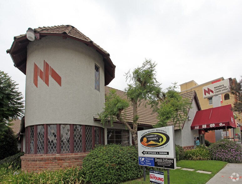 9401 Reseda Blvd, Northridge, CA à vendre - Photo du bâtiment - Image 2 de 2