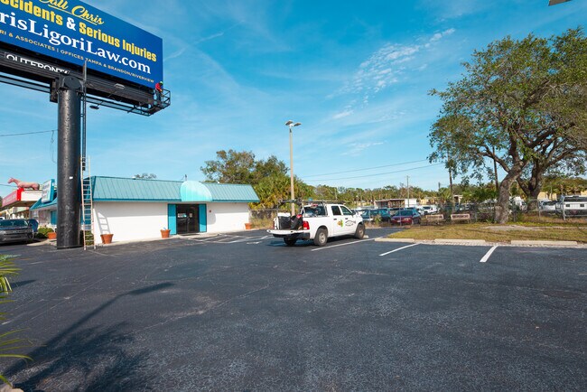 More details for 6025 N Dale Mabry Hwy, Tampa, FL - Retail for Lease