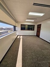 3200 Ridgelake Dr, Metairie, LA à louer Photo intérieure- Image 2 de 8