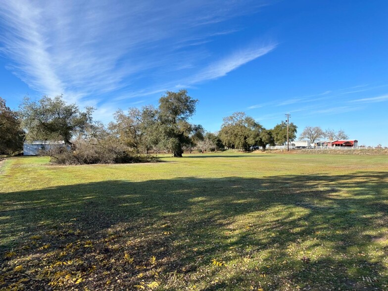 18320 Jahant Rd, Acampo, CA for sale - Building Photo - Image 1 of 1