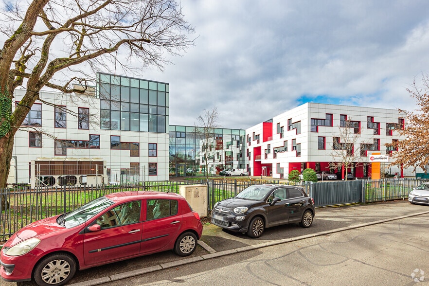 66 Chemin Du Moulin Carron, Dardilly for sale - Primary Photo - Image 1 of 46