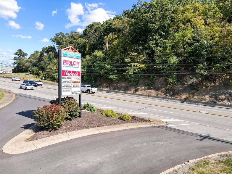 5030-5070 William Penn Hwy, Monroeville, PA for lease - Building Photo - Image 3 of 7