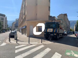 Plus de détails pour Commerce de détail à louer