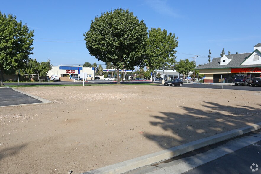N 1st & Gettysburg Ave, Fresno, CA à louer - Photo du bâtiment - Image 3 de 5