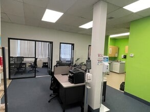 217-223 E Hartsdale Ave, Hartsdale, NY à louer Photo du bâtiment- Image 2 de 8