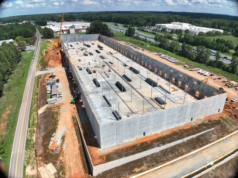 7740 Oakwood Street Ext, Mebane, NC for lease - Building Photo - Image 2 of 4
