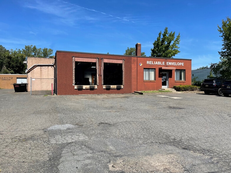 85 Main Ave, Elmwood Park, NJ for lease - Primary Photo - Image 1 of 12