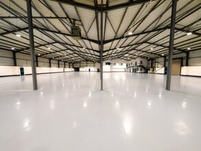 Blackburn Rd, Dunstable for lease Interior Photo- Image 1 of 8
