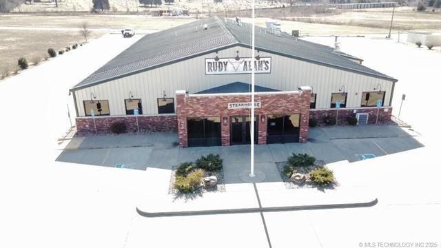 Plus de détails pour 207 Commerce Dr, Wewoka, OK - Commerce de détail à vendre