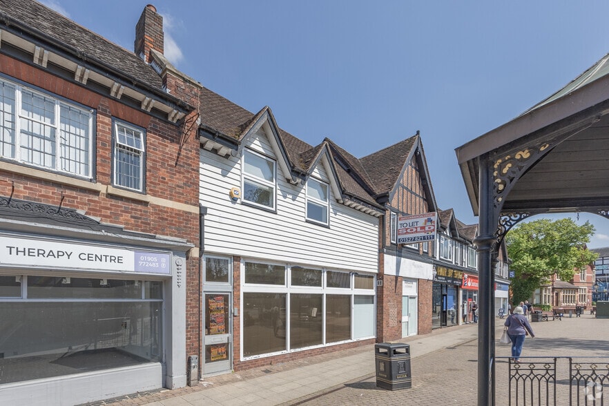 Victoria Sq, Droitwich for lease - Building Photo - Image 2 of 2
