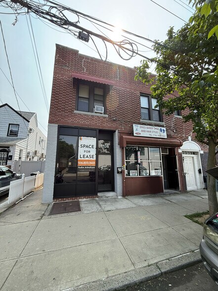 1706-1708 E 35th St, Brooklyn, NY à louer - Photo du bâtiment - Image 1 de 8