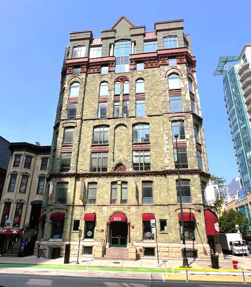 650 N Dearborn St, Chicago, IL à louer - Photo du bâtiment - Image 1 de 7