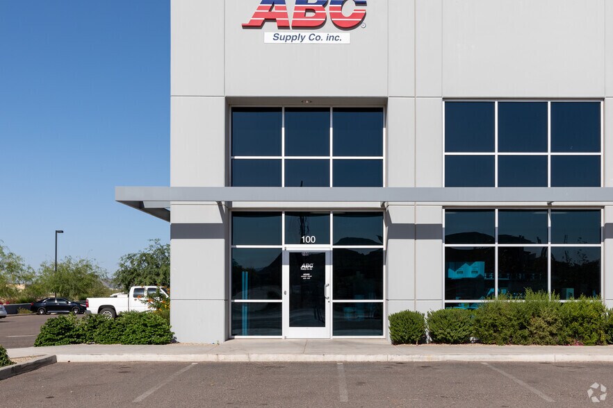 100 W Pinnacle Peak Rd, Phoenix, AZ à louer - Photo du bâtiment - Image 2 de 4