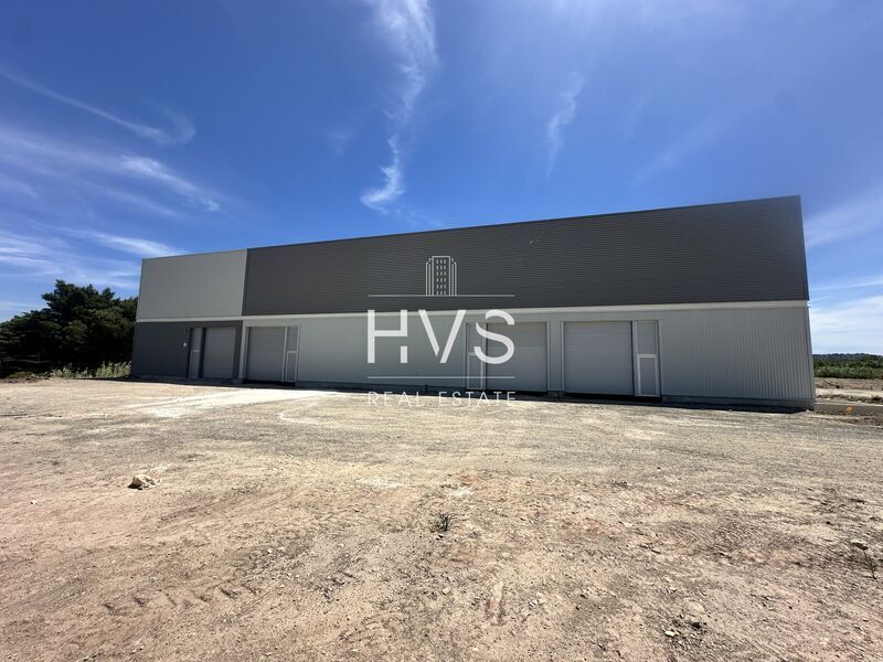 Flex in Marignane for sale Building Photo- Image 1 of 11