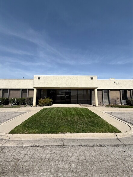 1515 W 2200 S, Salt Lake City, UT à louer - Photo du bâtiment - Image 3 de 6