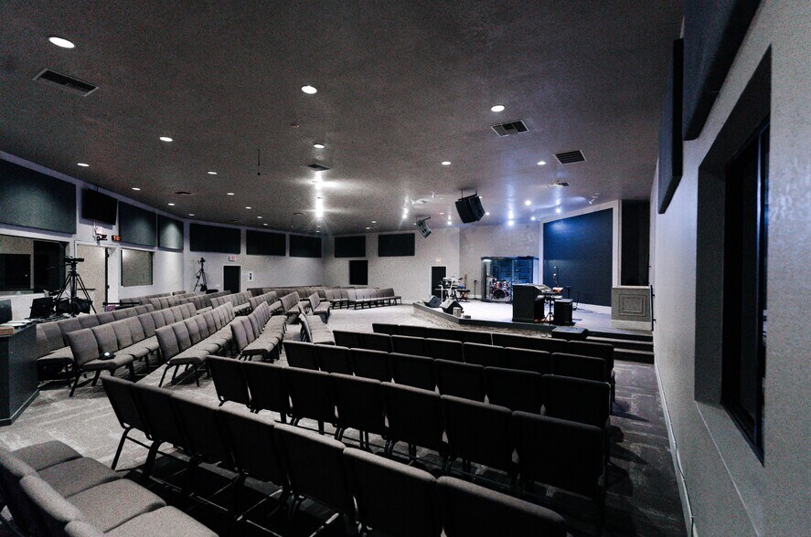 631 12th St, Imperial Beach, CA à louer - Photo intérieure - Image 2 de 15