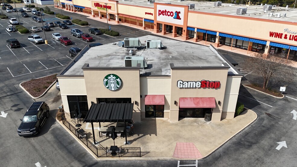 2404 Pass Rd, Biloxi, MS à louer - Photo du bâtiment - Image 3 de 10