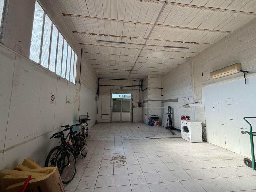 42 Avenue De L'Yser, Houilles for sale Building Photo- Image 1 of 17