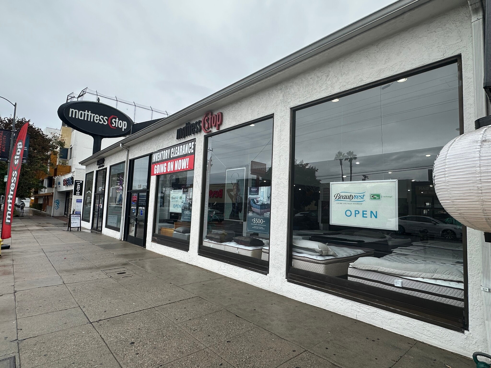 337-355 N La Cienega Blvd, Los Angeles, CA for lease Primary Photo- Image 1 of 29