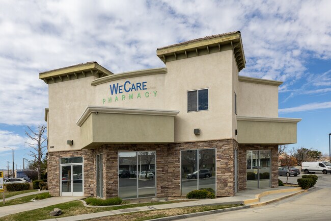 Plus de détails pour 1647-1649 W Avenue J, Lancaster, CA - Commerce de détail à louer