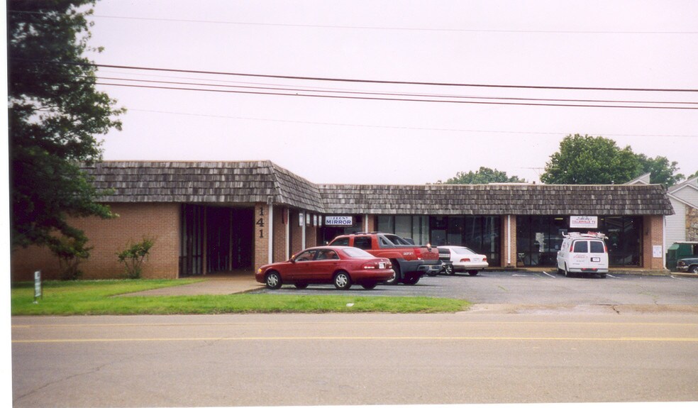 141 Highway 72 E, Collierville, TN à louer - Photo du bâtiment - Image 2 de 2