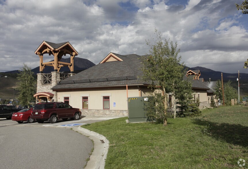 265 Tanglewood Ln, Silverthorne, CO à vendre - Photo du bâtiment - Image 2 de 66