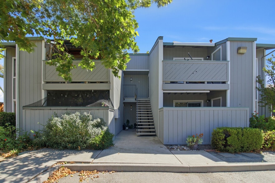 3530 Silver Oaks Way, Livermore, CA for sale - Building Photo - Image 3 of 10