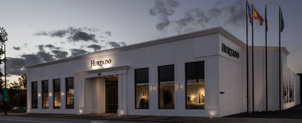 208 English Rd, High Point, NC à louer - Photo du bâtiment - Image 3 de 5