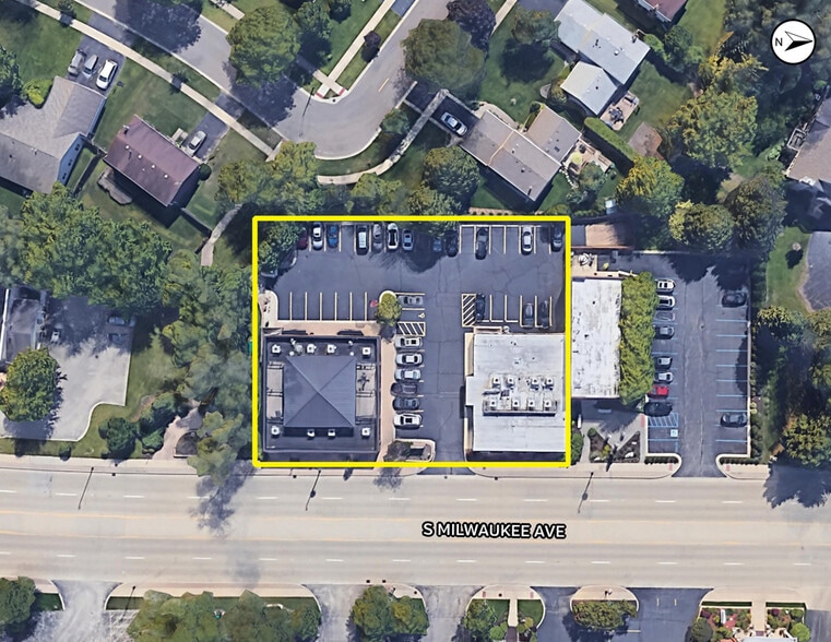 212-224 S Milwaukee Ave Office Portfolio portfolio of 2 properties for sale on LoopNet.ca - Building Photo - Image 2 of 64