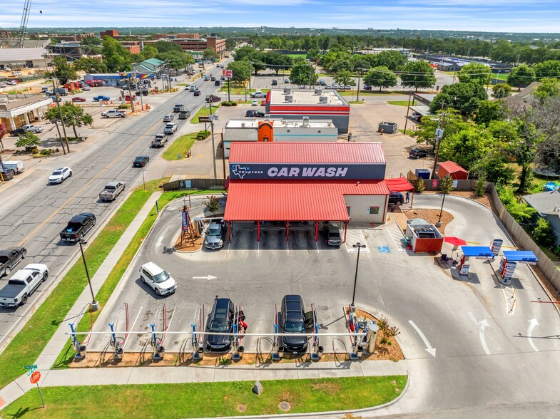 2014 W Washington St, Stephenville, TX for sale - Building Photo - Image 1 of 7