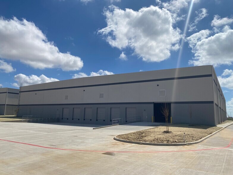 2574 Discovery Hills Pky, Brookshire, TX à vendre - Photo du bâtiment - Image 3 de 6