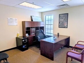 228 Meadow St, Waterbury, CT for lease Interior Photo- Image 2 of 4