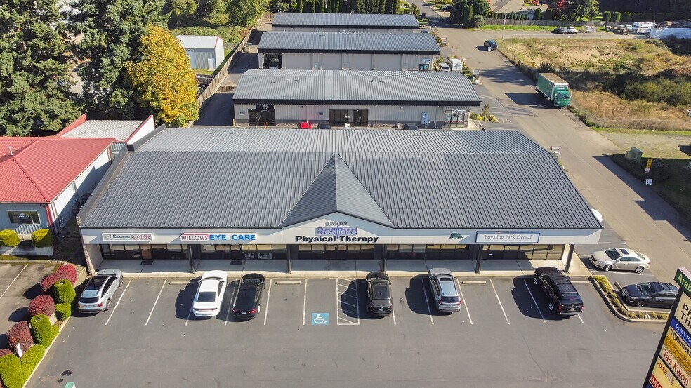 13909 Meridian Ave E, Puyallup, WA à louer - Photo du bâtiment - Image 3 de 8