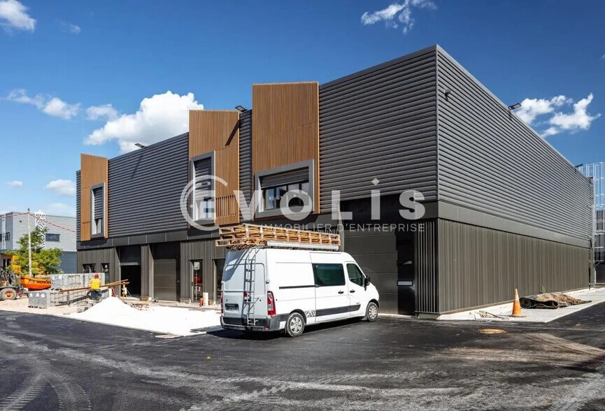 Rue Du Poteau, Courtry à louer - Photo du bâtiment - Image 3 de 7