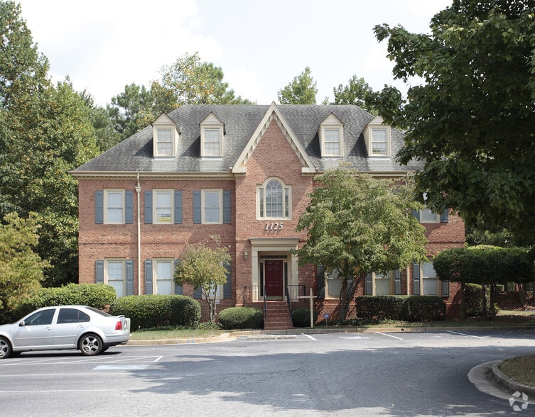 1125 Cambridge Sq, Alpharetta, GA for sale - Primary Photo - Image 1 of 21
