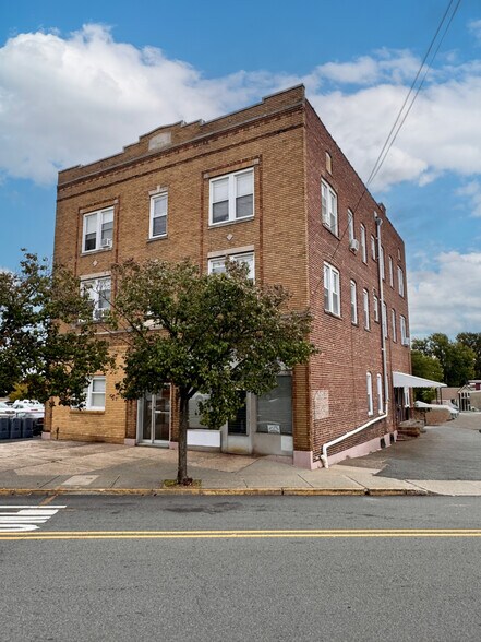 140 Rt-7, Nutley, NJ à vendre - Photo principale - Image 2 de 17