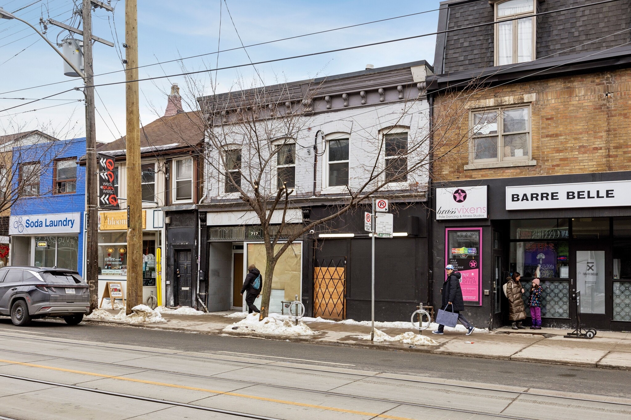 717-719 Queen St W, Toronto, ON à vendre Photo principale- Image 1 de 11