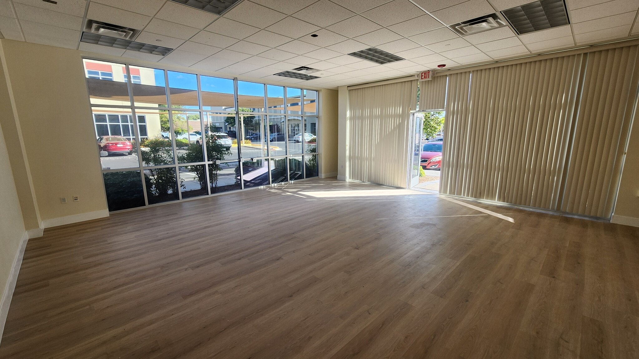 6765 Eastern Ave, Las Vegas, NV for lease Interior Photo- Image 1 of 11