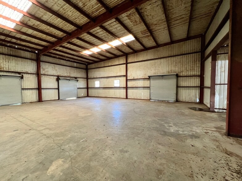 2440 E Highway 377, Granbury, TX for sale - Interior Photo - Image 3 of 35