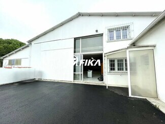 Plus de détails pour Local d'activités à louer