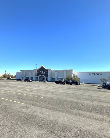 3625 Highway 14, Lake Charles, LA for lease - Building Photo - Image 1 of 12